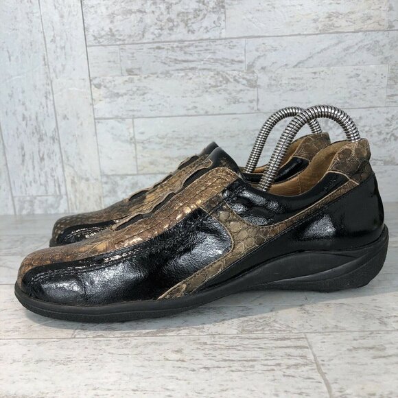 Romus Comfort‎ Shoes WOMENS Size 37 Made In Spain Black Gold Snake Print Slip On - Picture 1 of 11
